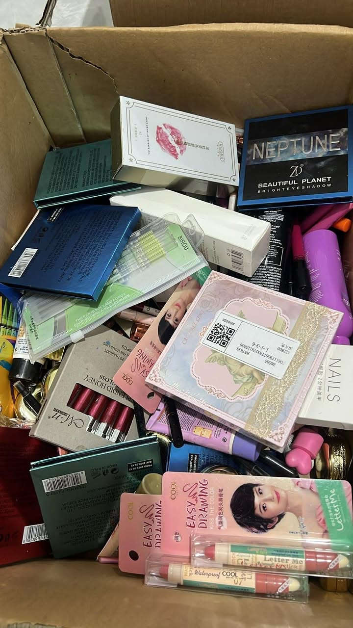 عطر جادور وية غراض شي ان وامزون للبيع بيش تاخذو يريده يتفظل خاص 🔴 عطر صيفي فوحانة أقسم بالله ملة لغراض ولغرفة


**إذا كنت صاحب هذا الإعلان وتريد حذفه لأي سبب، رجاءا أرسل رسالة إلى الدعم الفني**