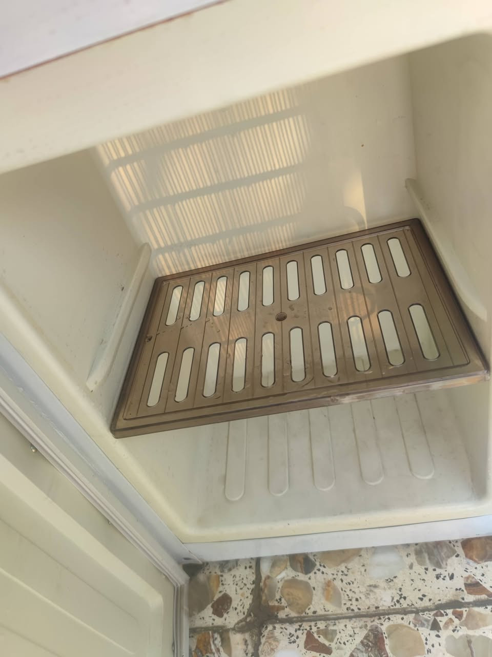 للبيع براد ماء (Nobel)
🔹 حار / بارد
🔹 شغال 100%100
🔹 نظيف جداً
🔹 استخدام منزلي
🔹 بحالة ممتازة
💰 السعر: 35
📍 الموقع: حي التراث


**إذا كنت صاحب هذا الإعلان وتريد حذفه لأي سبب، رجاءا أرسل رسالة إلى الدعم الفني**