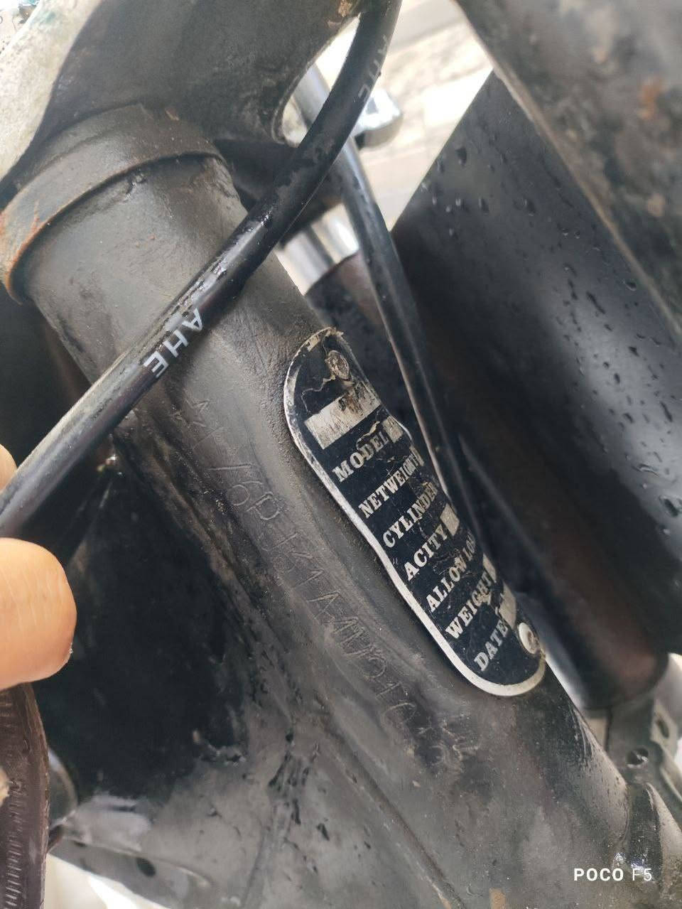 دراجه كلك بس بيهة بليته ورقم شاصي سعر 350 وبيهة مجال ***********
