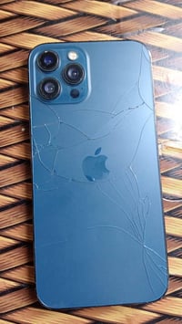 ١٢٨ • سماعة واكفة • كامرات مخدوشه