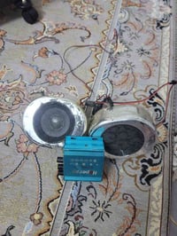 سماعات • إلكترونيات