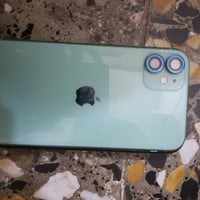 آيفون ١١ • ٦٤ • بطارية ٨٢