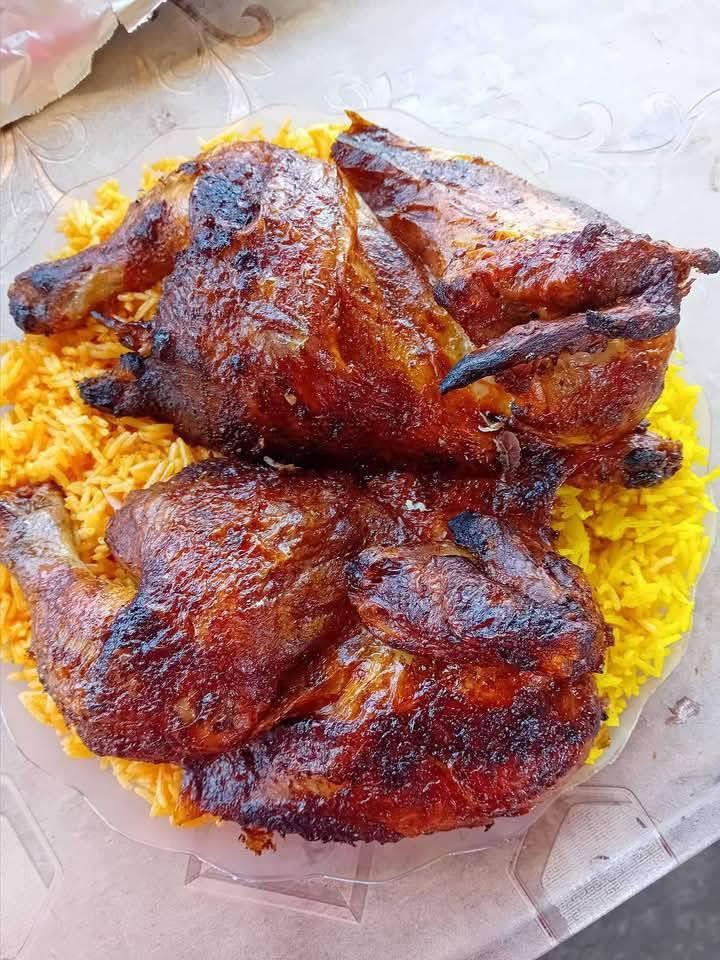 حبايبنا من باجر العرض ع الدجاجة كاملة ع تمن ومرق وسلطة ب10 عرررض باجر شوي غازي 
للحجز***********
