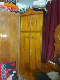 غرفت حشاب لبيع ماخذه بملونين و٢٠٠وريد ابيعها حتاجيت وريد ابيعها رايدها...