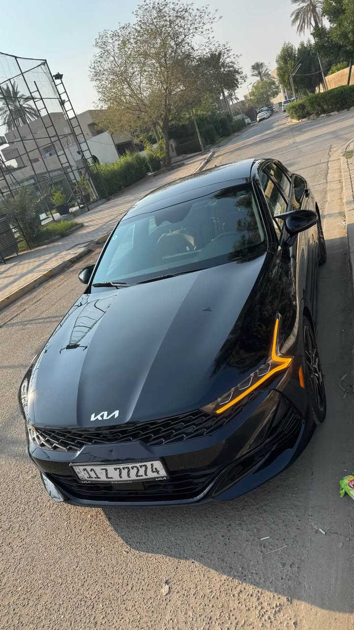 K5 GT  2023
2500cc توربو 

سيارة فول مواصفات للاخير 
دواخل عسلي 
كامرات ٣٦٠
تدفئة تبريد مقاعد  امامي
تدفئة ستيرن 
رادارات امامي وخلفي وجانبي 
حساسات امامي خلفي
تحكم مقرد جهتين 
قيادة ذاتينخطوط تحديد مسار
بانوراما طكتين 

حادثها حلو مرتب جانبي 
(بابين تبديل ومصبوغات تطابق شذرة وجاملغ خلفي مصبوغ ) 
يعني 3 قطع صبغ 

ايرباك بردة طاك فقط  

مكاني اليرموك 
*********** 

دزلي خاص ادزلك سونار بغداد, العراق
