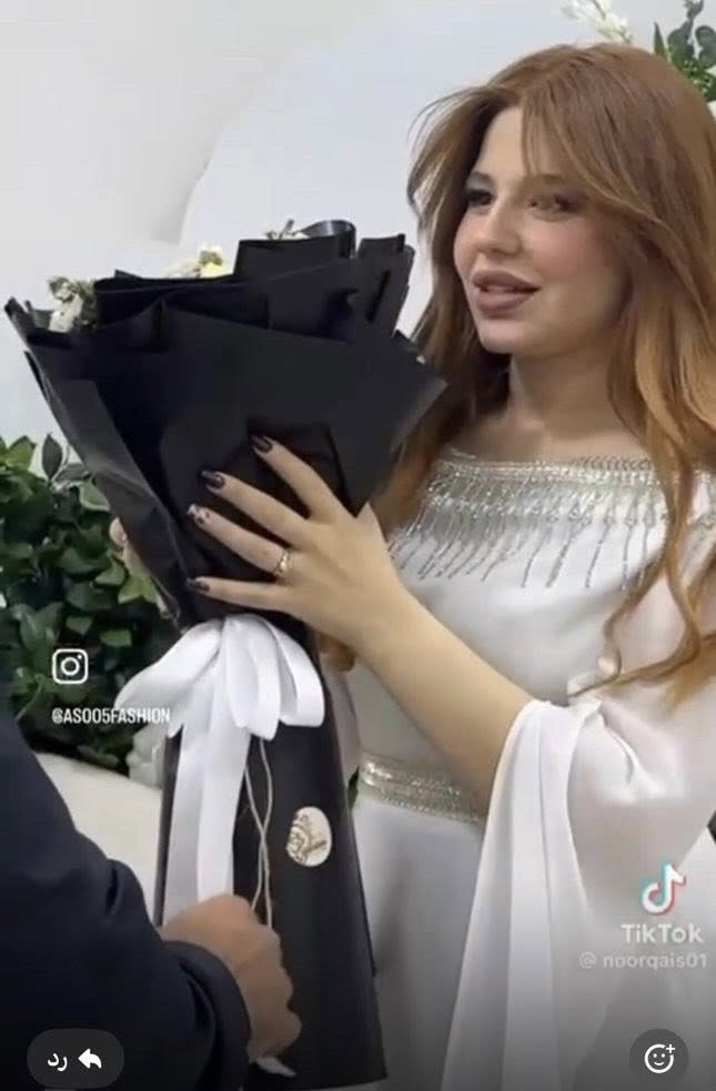 السلام عليكم
فستان عقد اشتريتة ب 150 وابيعة  120 
القياس يلبس M و L
ملبوس مرة وحدة ع كد لعقد ربع ساعه
واخذته من سهام العبيدي من داخل لقيصرية لبصف سهام العبيدي
كلش حلو باللبس


**إذا كنت صاحب هذا الإعلان وتريد حذفه لأي سبب، رجاءا أرسل رسالة إلى الدعم الفني**