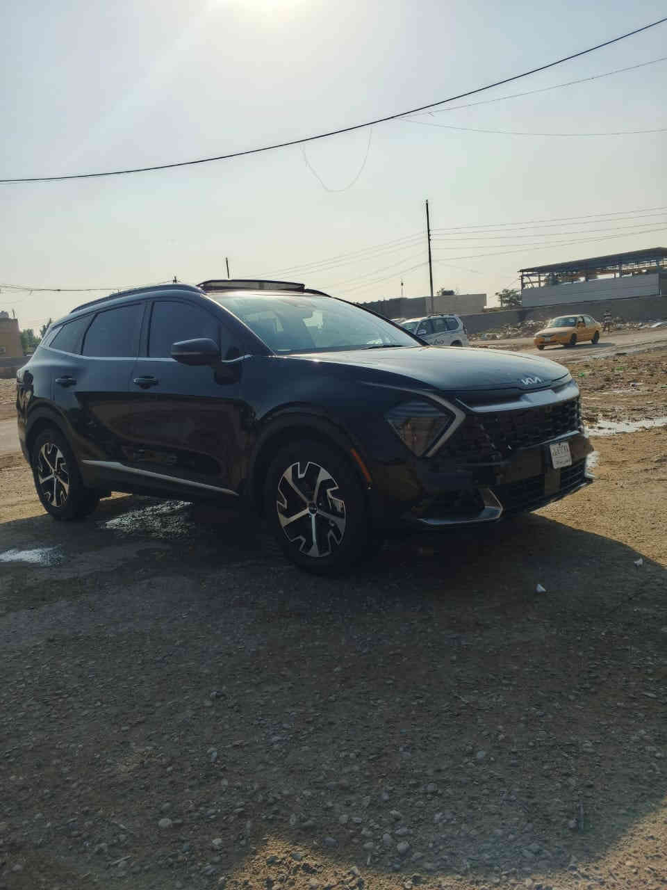 سلام عليكم شبورتج 2025 LX فول موصفات فتحه شحن لاسلكي كشنات تتفا كهربائي صندوك كهربائي رادار إمامي السياره زيرو ماشيه300 كيلو امبدل بيها بنيد ومصبوغ باب خلفي مكفوله من دواخل المكان بغداد رقم الهاتف *********** سعر 190
