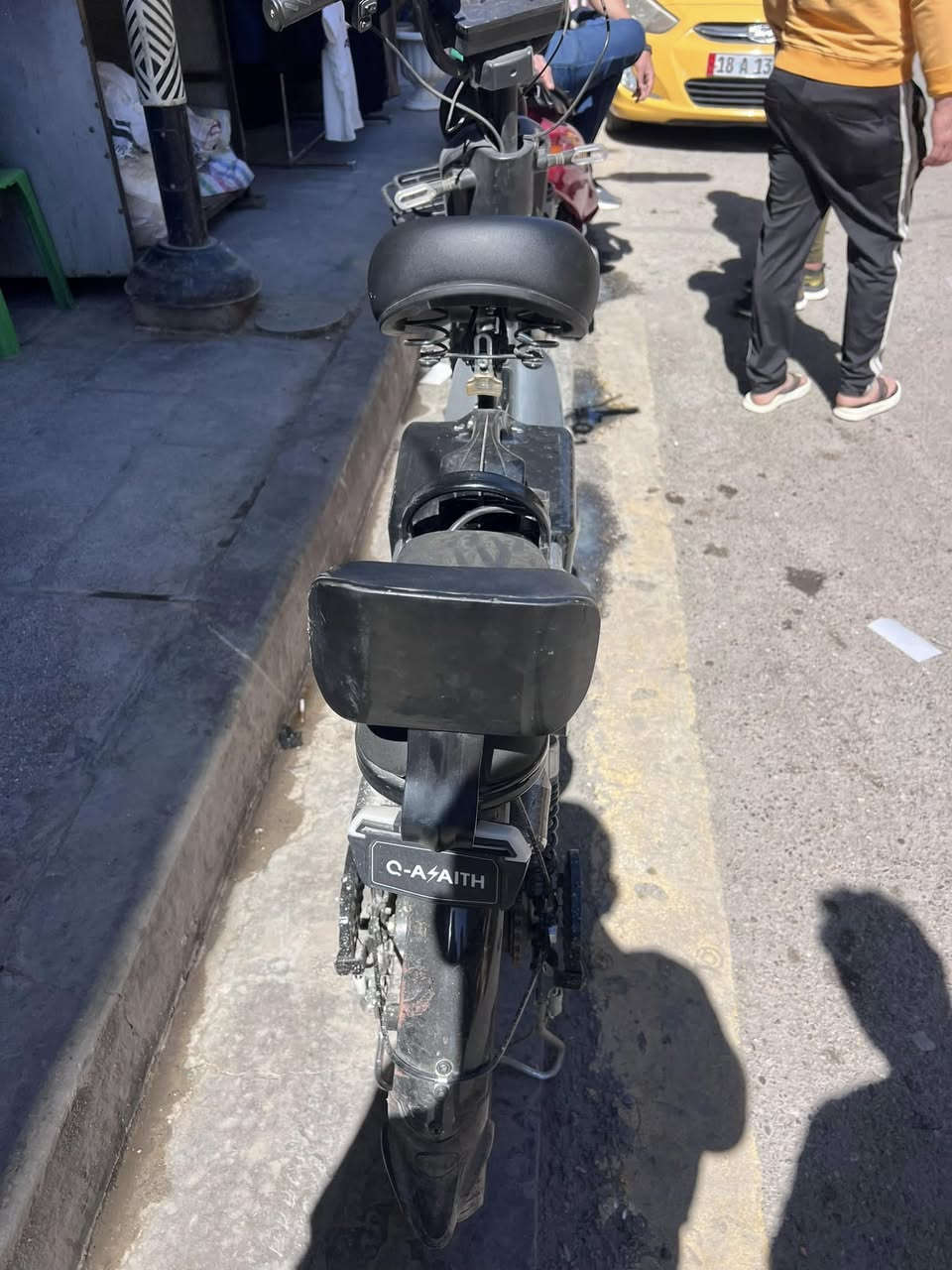 دراجه شحن نظيفة كلش استعمال قليل والنظافة مثل ماتشوفون 
للبيع مكاني حله 
السعر 400 وبيه مجال قليل
***********
