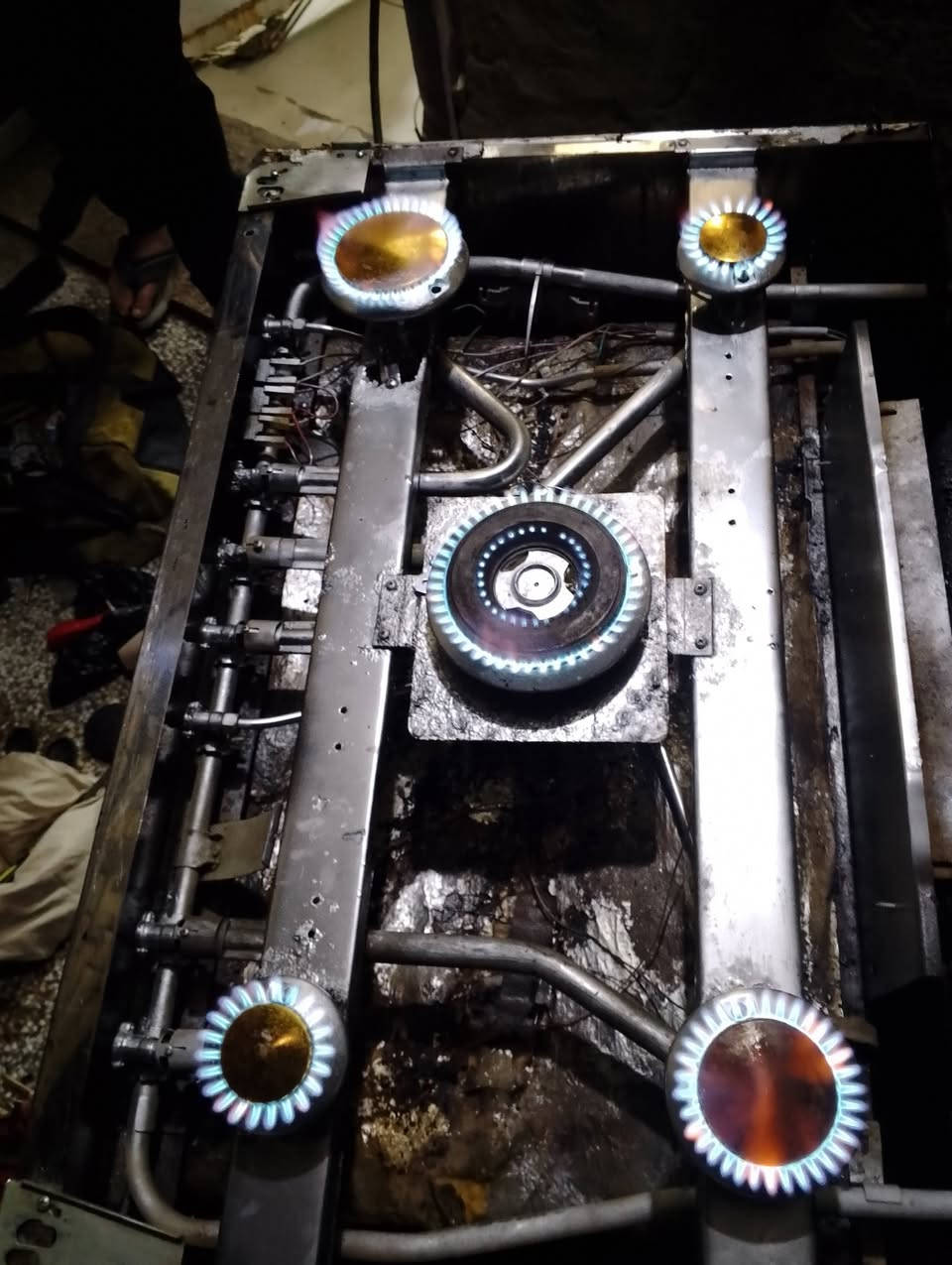 سلام عليكم 📍 ورشه ابو مصطفى الصيانه  الطباخات 🔧
نقدم لكم خدماتنا في:

✅ صيانة الطباخات الغازية والكهربائية
✅ صيانة طباخات البيوت الحديثة والقديمة
✅ صيانة طباخات المطاعم، الكوفيات، والفنادق
✅ صيانة داخل وخارج بغداد
✅ نجيكم للموقع (للبيت أو المحل)

📞 للتواصل والاستفسار: 
***********
***********
وتساب وخاص
متواجدين 24ساعه  

ثقتكم مسؤوليتنا 💯
صيانة احترافية وسريعة 👨‍🔧
