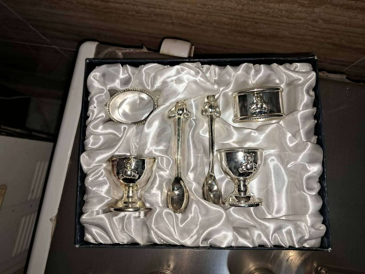 طلاء فضه كلهن سعر 100الف.


**إذا كنت صاحب هذا الإعلان وتريد حذفه لأي سبب، رجاءا أرسل رسالة إلى الدعم الفني**