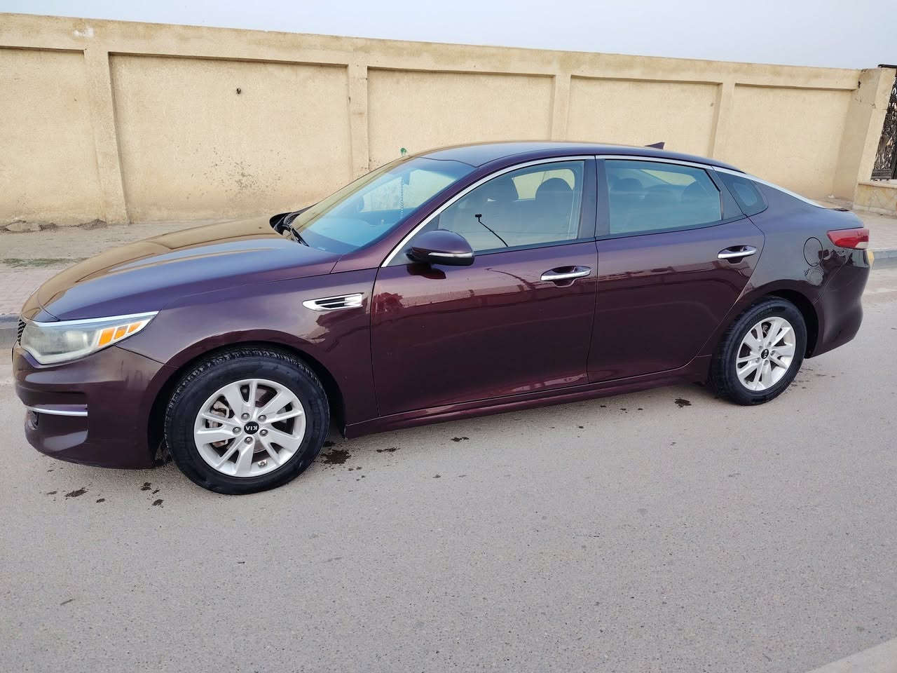 اوبتما ٢٠١٧ وارد أمريكي رقم شمالي بيهه صبغ جاملغ أمامي وخلفي صفحة السائق والباقي كفاله محرك 2400 كفاله صور الحادث بلمنشور العنوان كوت مركز المدينه *********** /***********
