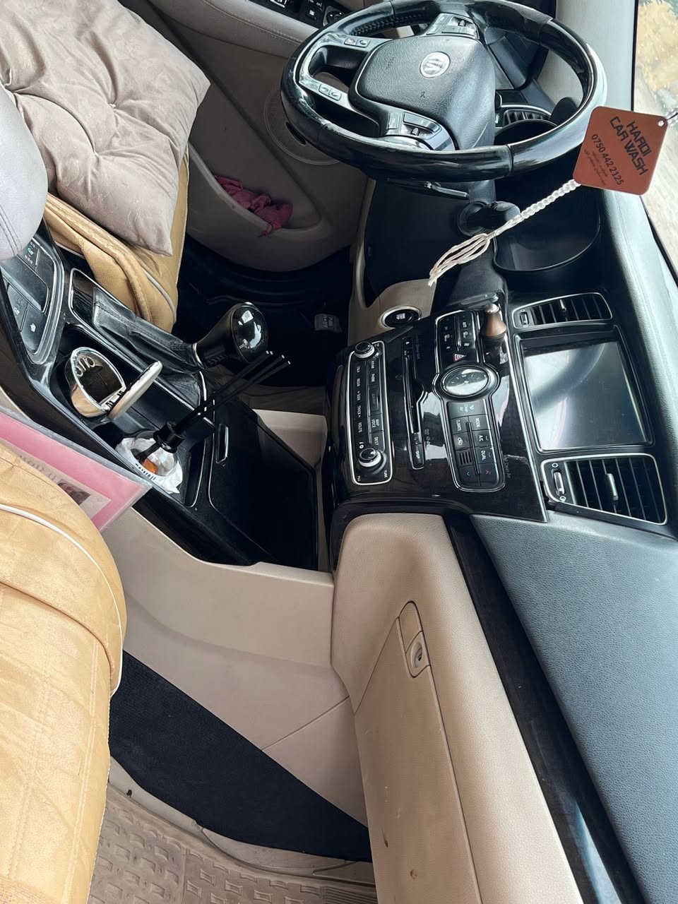 كيا كادنزا موديل 2015خليجي
لون ازرق غير محدد اقرب للسمنتي
فول مواصفات vip
عداد 180كم 
ضرر حادث بل عراق مبدل جاملق وبنيد ودعاميه 
بدون صبغ 
رقم اربيل بأسمي مكاني بغداد
هاتف ***********
