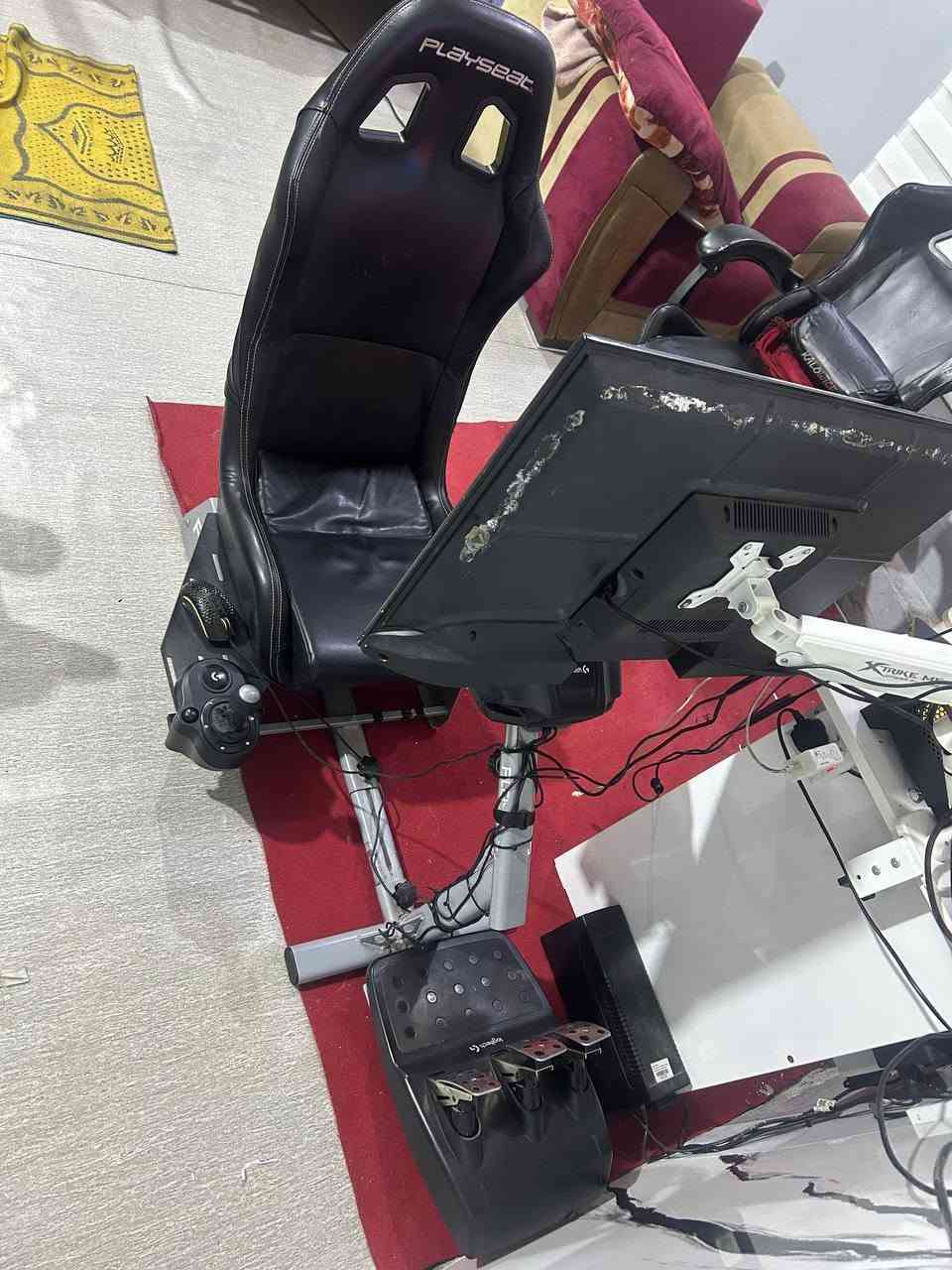 دركسون يشتغل على كل الاجهزه والكرسي والستاند للبيع بسعر ٥٠٠ الف وبيهن مجال للطيبين للتواصل ***********
