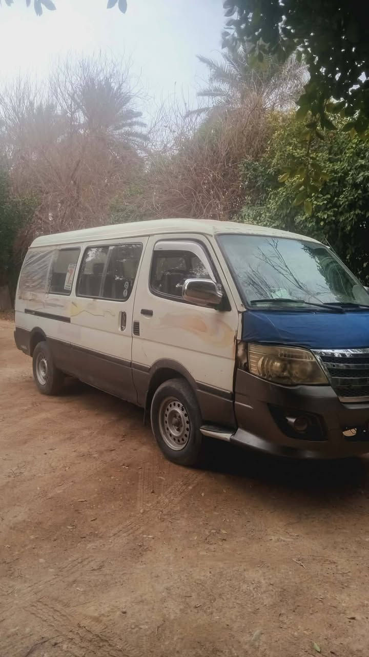 الوان موصليه موصليه 
للبيع 
السعر قفل ٢٨ 
***********
