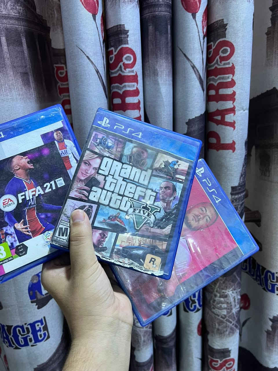 بلي 4 سلم نضيف جداً ملحقاته  جويستك وحده وقاعده شحن اقراص 3 gav-fifa21-fifa20 قابل للتهكير نضامة 12.0 السعر 225 مكان بغداد


**إذا كنت صاحب هذا الإعلان وتريد حذفه لأي سبب، رجاءا أرسل رسالة إلى الدعم الفني**