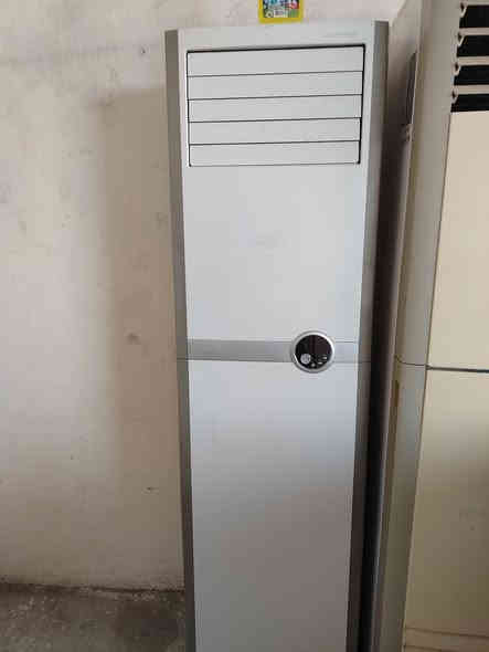 سبلت ٣ طن و٢طن شرط شغل عل كل عيب مكان كنعان *********** السعر مليون
