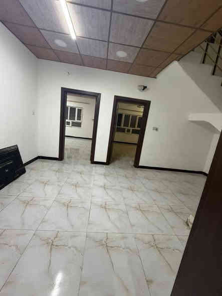 للإيجار فقط – مجمع الفردوس
بيت مميز وبموقع راقي قريب من الشارع العام خلف مطعم ليالي دجلة

المساحة: 200 م²
عدد غرف النوم: 4
استقبال واسع ومريح
مجاميع صحية: 3
كراج سيارة
حديقة صغيرة
خدمات متكاملة

💰 السعر: 500 ألف – قابل للتفاوض

للتواصل والجادين فقط:
📞 واتساب: ***********
