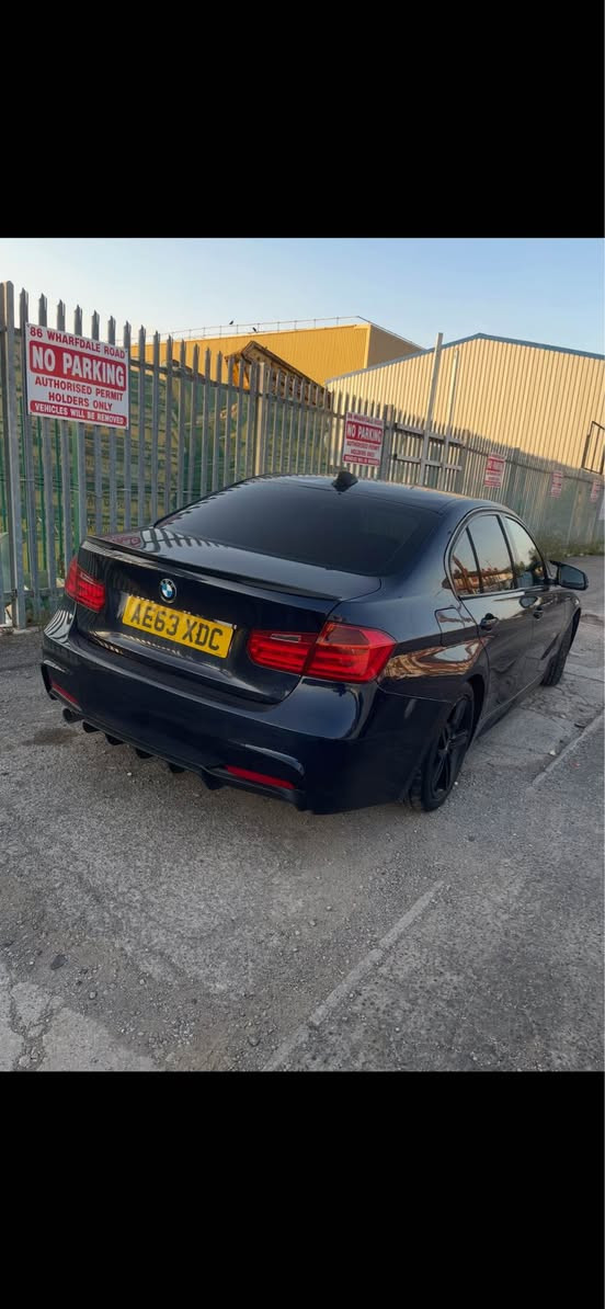Bmw 3 series 2014
It comes with 2L diesel engine 
Only done 186000
I just have done service on it all is perfect from the cars nothing wrong with it 
Viewings can be arranged Birmingham, West Midlands


**إذا كنت صاحب هذا الإعلان وتريد حذفه لأي سبب، رجاءا أرسل رسالة إلى الدعم الفني**