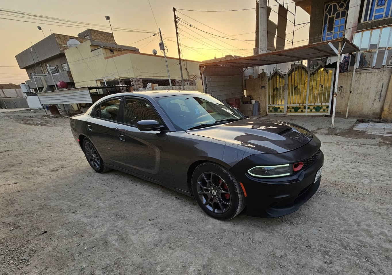 السلام عليكم ورحمة
السعر ١٤٥ وبيها مجال 

للبيع جارجر فور ويل ملغي يعني تو ويل مديل ١٥ 

بغداد دولي باسمي 

بيها جاملغ وبنيد و٣ قطع بدون دواخل السياره استخدام شخصي 
التواصل ***********
