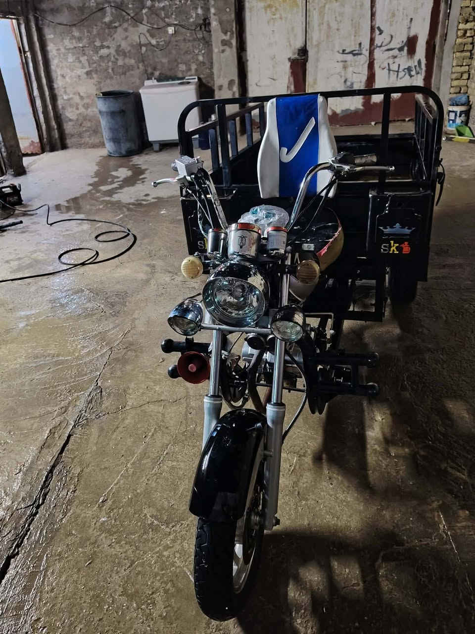 السلام عليكم 
ستوته للبيع مديل 23 سنويه وقم انكليزي مداور ثاني يوم 
اكسن مالتها بلادي 
تواير وياله جدد 
مكينه مامفتوح منها برغي بس كلجات 
مكان نجف 
الشراي يتصل  
رقم 
***********
