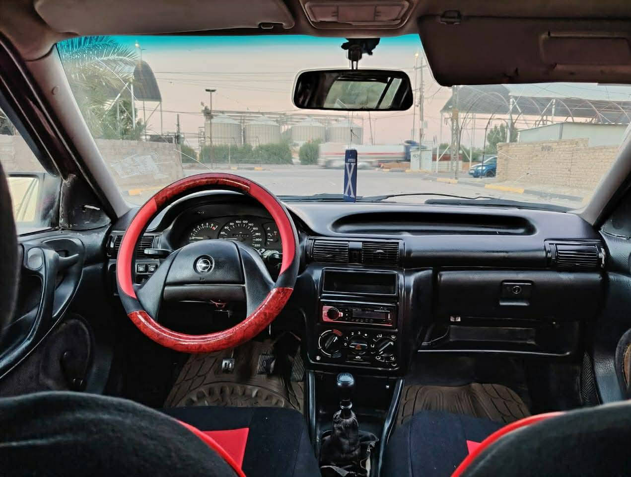 اسلام عليكم /اوبل استرا للبيع 
المديل /1993 رقم كربلاء 
الكهربائيات داخل وخارج كله شغاله من دعاميه للدعاميه
محرك 1800 لا تبخير ولاتنقيص 
السياره مصبوغه حزام 
سنويه مصاقطه نهايت ال26
حداديته خير من الله 
عنوان السياره/ بابل /القاسم /*********** السعر (43) وبيه مجال
