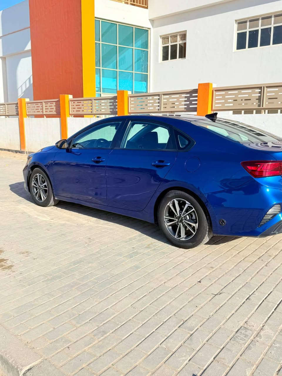 فورتي 23كفاله من كولشي عدى دعاميه اماميه وماصدة وطخات 2بتحميل لا معجون ولا صبغ محرك دوش مكفول كير كفاله للمراوس فقط بالنترا 25او 24 وتساب ***********وسونار موجود وتساب تحياتي
