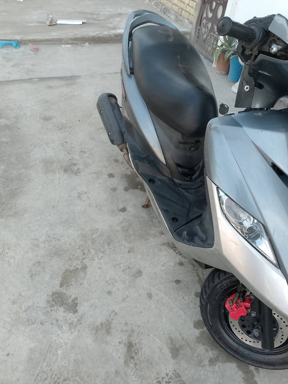 سلام عليكم درجه ماكس ثعلب 140 بلادي برغي ممفتوح جديد كل شغال سلف هندر مكينه شالع  معدال كهربيات شغال وراق كامل مكاني بغداد درجه جديد مكفولة ***********
