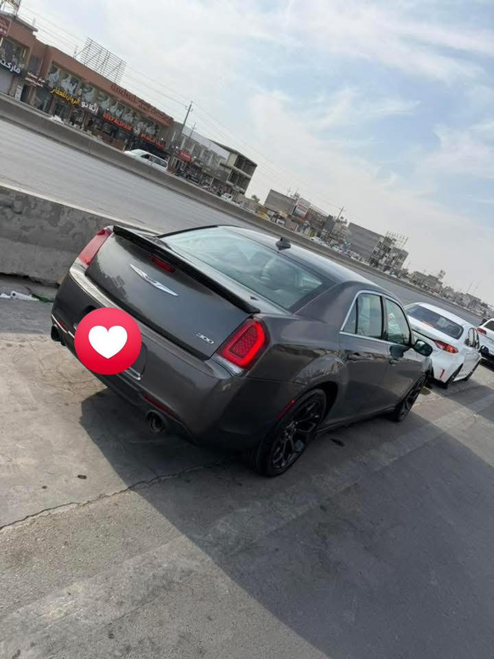 السلام عليكم
كرايسلر اوباما . الي يدور سيارة جديدة مماشية
تو ويل
الموديل :2019 .
العداد : 27 الف ميل وظع شركة 
المحرك : 3.6L . V6 .
الرقم : سليمانية الدولي الحديد سنوية جديدة 2033

المواصفات :
* ⁠مصابيح اماميه Led .
ويل قياس 20 انج عنكبوت .
مقاعد جلد .
مقاعد السائق كهرباء  .
مثبت سرعه .
كامره خلفيه .
مرايا متحسسه للاضاءه العاليه .
شاشه جبيره .
السياره⁠ بجم عريض 
بدون حادث جاملغ الخلفي تخريب فقط

صور مرفقة
للاستفار اكثر
السعر 245 
شكرا
***********

