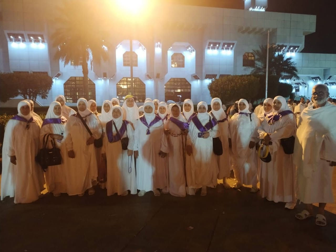 ⭕⭕ هااام ⭕⭕
على بركة الله بدء التسجيل على رحلات العمرة المفردة لهذا العام 1447هـ 2025 م
_________________________
يحق لكل مسافر استحصال مبلغ ثلاثة الاف دولار بسعر الصرف الرسمي للبنك المركزي 
ــــــــــــــــــــــــــــــــــ
تاريخ الرحلة يوم ١٦ _١١
الذهاب نجف او بغداد المدينة المنورة
العودة المدينة المنورة نجف او بغداد

السكن في المدينة المنورة محراب طيبة او  فندق أراك طيبة 4 نجوم
الاقامة ثلاث ليالي في المدينة المنورة
السكن في مكة / فندق تاج بارك او فندق سرايا الضيافة ٥ نجوم 
 الاقامة ٧ ليالي في مكة المكرمة 
ـ
الرحلة 11 يوم 10 ليالي تشمل ........ 👇🏼
🔷 تشمل الرحلة / الفيزة - النقل - السكن - ثلاث وجبات طعام اوبن بوفيه  
السعر ١٠ ورقات 

فرق الغرفة الثنائية ٣٠٠ دولار

 رحله جدة الى البحر الاحمر حيث
 قضاء اجمل الاوقات في مدينة جدة 
السياحية وركوب القارب في جولة بحرية ممتعة 
والذهاب الى المول للتسوق
🔷 الذهاب الى كافة المزارات الدينية في المدينة المنورة ومكة المكرمة.  
🔷 تقديم اثنين حقائب هدية لكل معتمر

للاستفسار والمعلومات .
شركة ارض الكيان ***********
