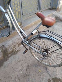 باسكل بناتي  البيع حجم 26  سعر 60 بي مجال  شراي راسني واتساب  07854100...