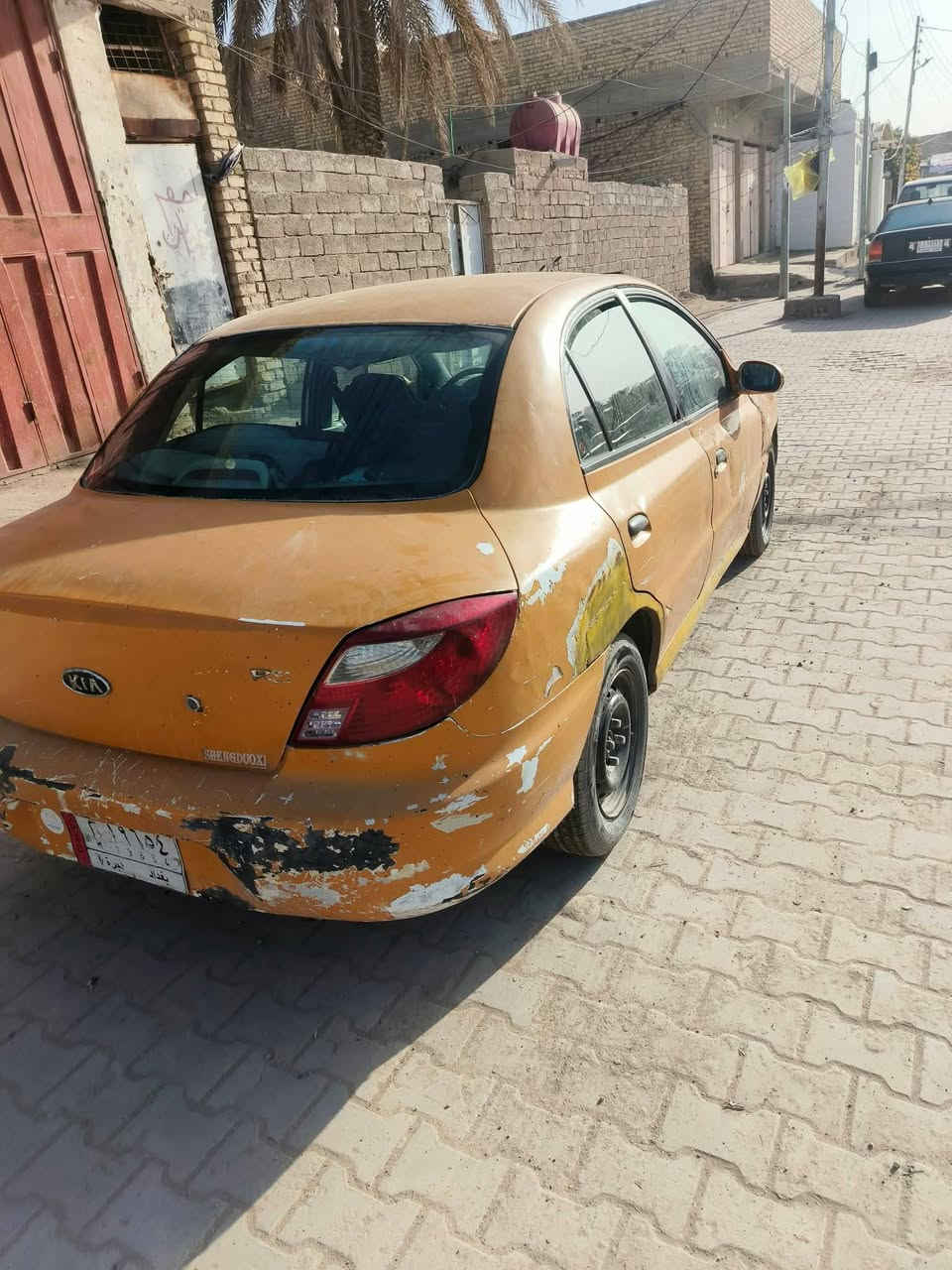 سلام عليكم كيه ريو للبيع موديل ٢٠٠٣ رقم بغداد راعيه موجود شرط مداور عليه هيءه غرامات وصل واحد سياره كير ومكينه مكفولات وتبريد وتخم تاير  حداديه ٧٠ بل ١٠٠ كهرباءيات كامله جاهزه عوزه صبغ اسياره سعره  ١٨  تريد ابيعك جوم حديد ١٥ ومراوس بسايبه ترهم وتصل وتدلل مكاني دوانيه رقم ***********
