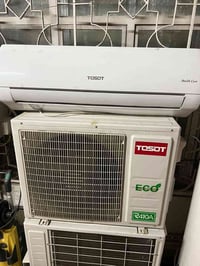 سبالت عدد 2  نوع توسوت طن ونص  مكان اعضميه شارع عمر 07700659828