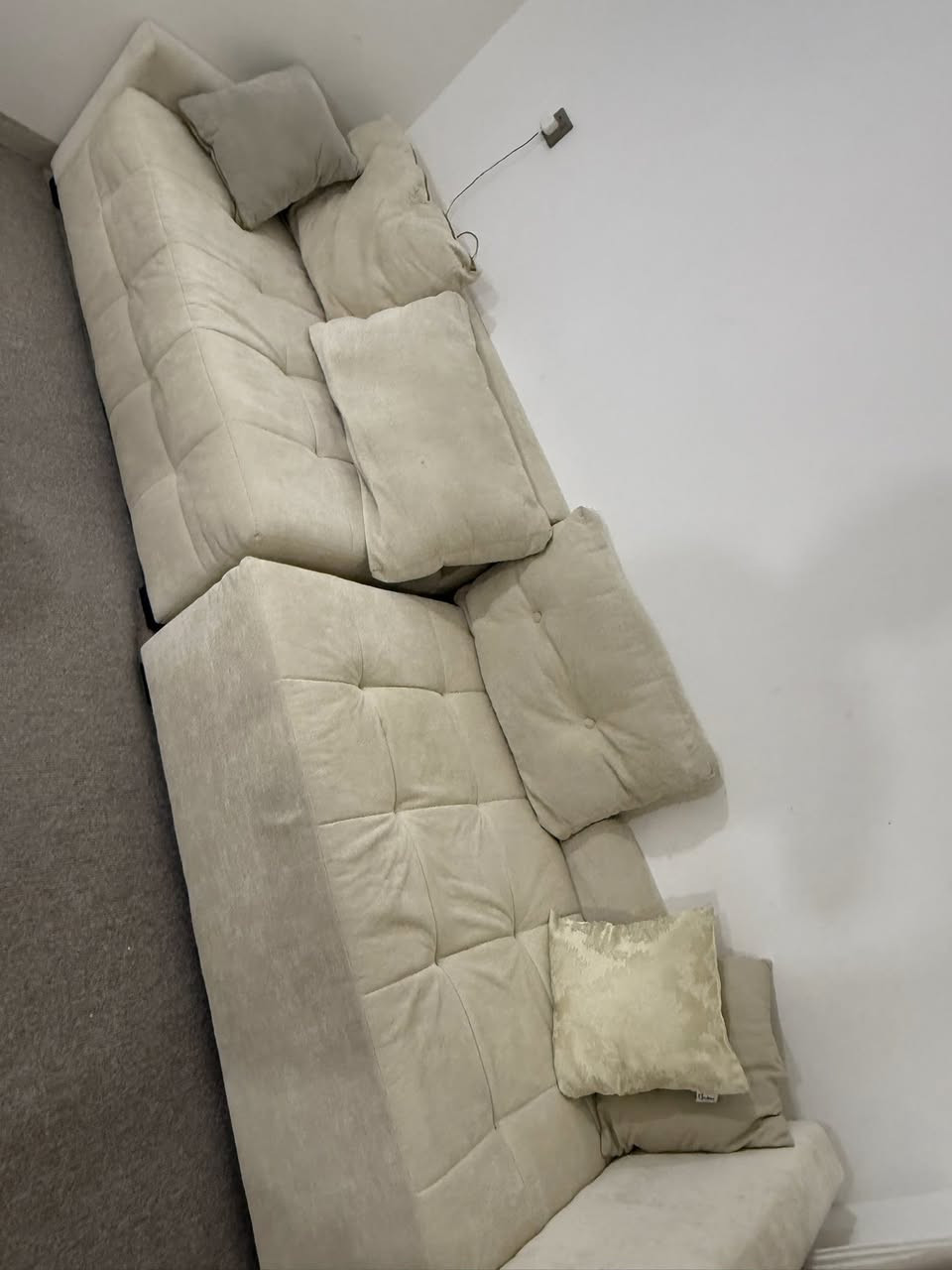 السلام عليكم من رخصه الادمن ااثاث جديد منزلي مكاني عينكاوه  ***********
