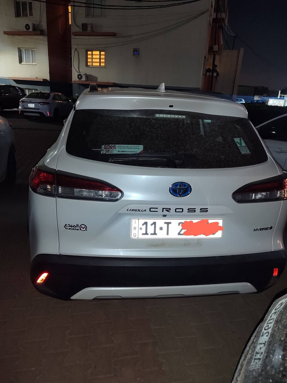 كورلا كروس هايبرد موديل 22 شركة ساس ام الضمان ماشية 31 الف سيارة جديدة بيها شخط قليل موضح بالسونار رقم بغداد جديد سعر 190 ورقه ***********
