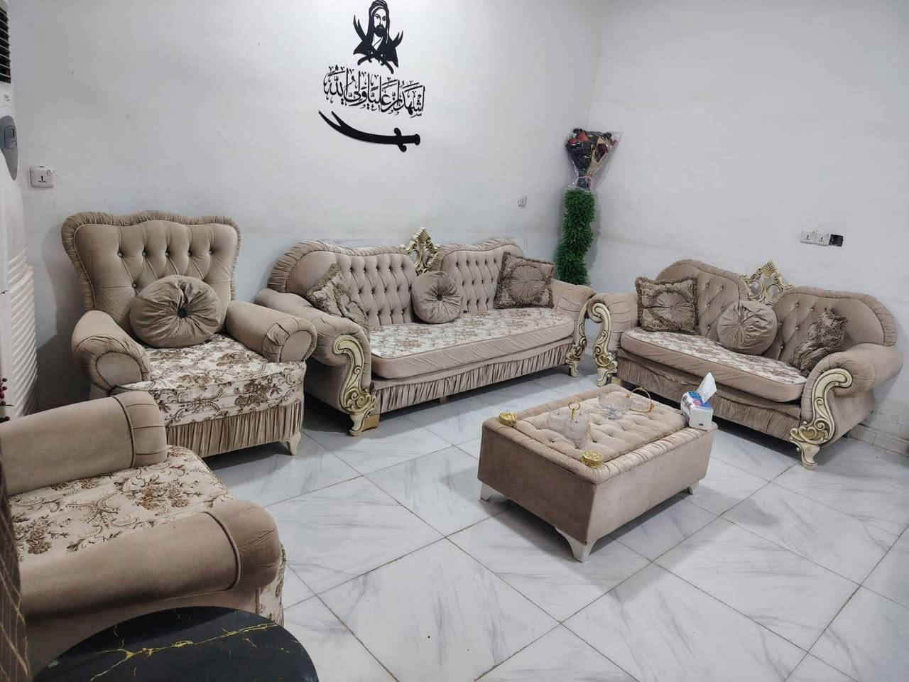 غراض بيت للبيع كامله للبيع
ثلاجه 22قدم كلش جديده 275

تخم تركي الاصلي  7مقاعد كلش جديد 450

طباخ مصري كلش نضيف 160

فرن كهربائي 125الف

عنواني الدورة الكفائات الصحة 

للتواصل ***********واتساب
