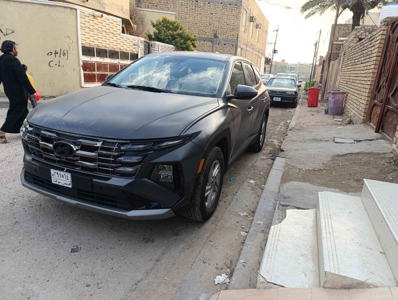 السلام عليكم
توسان موديل 25 بيع او مراوس ماشيه 12الف زيرو 
لونه مميز رمادي مات موصفاته معروفه رادارات امامي وخلفي وبلمري حساسات شاشه متصله بصمه ابواب وتشغيل عن بعد وهواي مواصفات .حادثه تبديل باب الساءق فقط وكلير الباب الخلفي 
سياره فحص وين ميعجبك رقمه سعره 178 وبيه مجال بسيط 
تواصل على الرقم ***********
