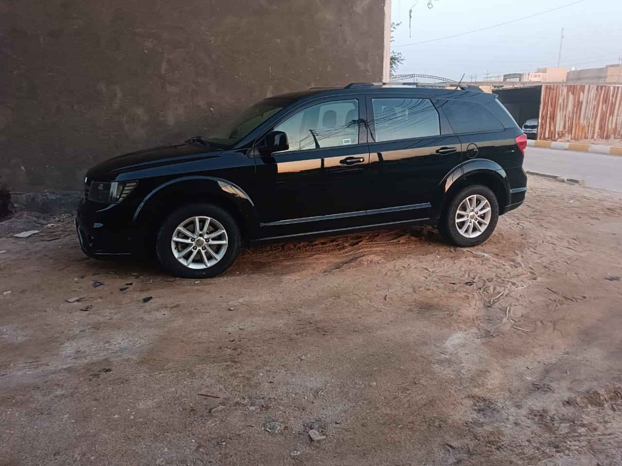 سلام عليكم دوج جورني موديل 2017 سته سلندر سبعه راكب ثلاث قطع تبريد مكينه وكير وحداديه مكفولات  حادث فقط بنبد مبدل تخم تاير SXT سياره حلوه مال جناي جديده وحلوه وجاهزه المكان الناصريه الاستفسار هذا الرقم ***********
