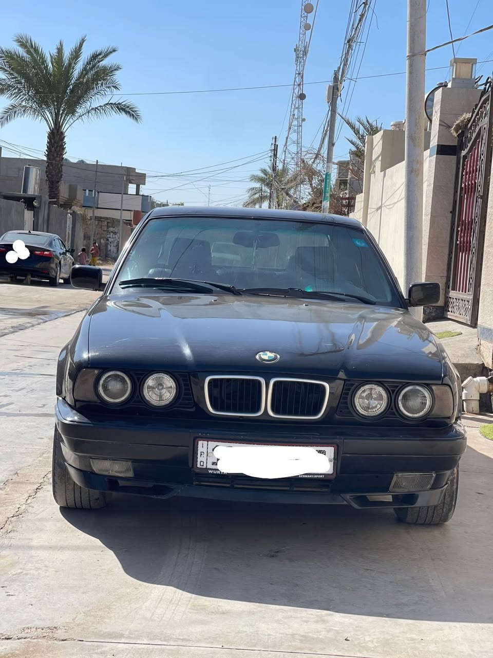 ,ًماشالله تـــبارك الله .
.
سيـــاره (BMW)..🇩🇪
.
مـــوديل (١٩٩٥)
.
حــجم (525)
.
مــحرك فــانوس )
.
صــبغ عام جمـاليه فقط 
.
تــبريد ثــلج ❄️.
.
الــعنوان ( صلاح الدين ) قضاء الشرقاط 
.
مــسجلا بسمي 
.
بـــيع او مـــراوس 
.
للأستفسار الـــتصال على الــرقم .
.

(‭***********)‭
