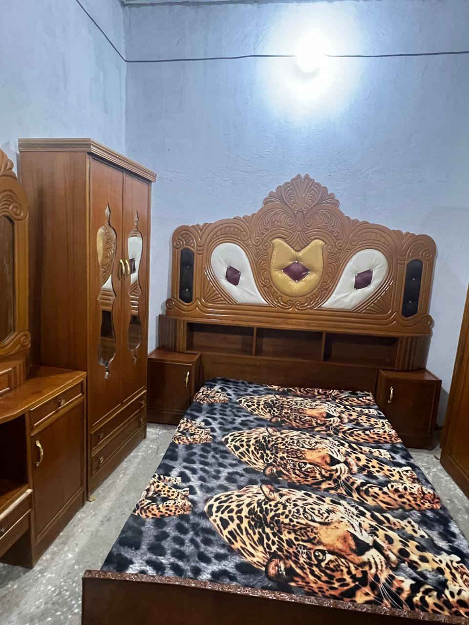 650غرفه خمس ابواب صاج ضهر جرجوبه زاويه كنتوريه بغداد الحسينيه مال الراشديه وعندي توصيل ***********
