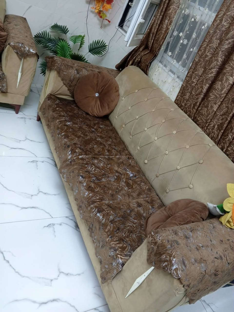 تخم 4 قطع فقط خشب تركي
مع كوشات وغطه
سعرو 120 وبينو مجال
مكان زيونه يم حي سومر
#مندوبه مبيعات شعدكم أغراض للبيع دز صور خاص ابيعم لكم بعموله بعد البيع
عمولتي 5 الف بس تابعوني


**إذا كنت صاحب هذا الإعلان وتريد حذفه لأي سبب، رجاءا أرسل رسالة إلى الدعم الفني**