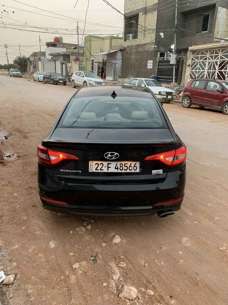 السلام وعليكم سيارة سوناتا2016كفاله عامه فقط بنيد مبدل وبيها حلوب بس القماره الموصفات شاشه جبيره محرك GTI نص فوال ال سياره  فقط بنيد مبدل بدون دواخل و القماره حلوب سياراه نضيفه احله من الصوره  المحرك 2400 GT l/العنوان النجف الاشراف /رقم الهاتف/***********
