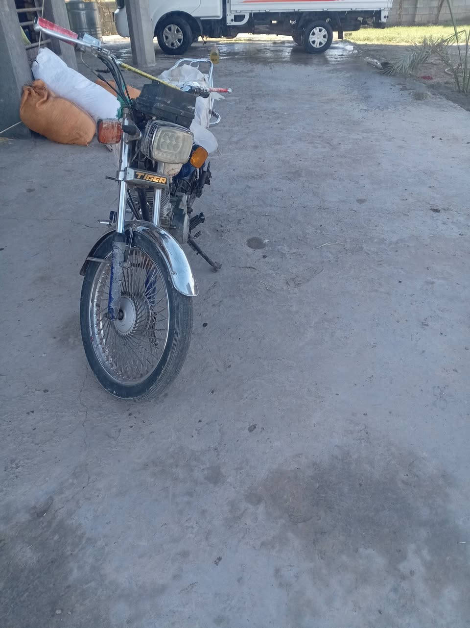 سلام عليكم للبيع او مراوس شعندك نزل دراجه موديل ١٩ تايكر اوراق الخاص مفتوح  استفسار أو اتصال عل رقم***********واسط عزيزيه أو
