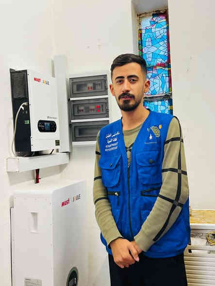 ✨ مشروع جديد يضاف الى سلسة مشاريعنا الناجحة 
مشروع في بابل /جبله ✨

في مكتب شمس المستقبل للطاقة المتجددة مستمرين بتقديم حلول طاقة عالية الكفاءة للمنازل والشركات.
تم بحمد الله تنفيذ منظومة طاقة شمسية متكاملة في منطقة جبله – بابل بمواصفات قوية تضمن أداء ثابت واعتمادية طويلة الأمد:
6 pcs solar panel longi 615w 

Must Joule Battery10 kWh 

Must Joule Inverter 6 kW 

منظومة مصممة لتوفير أعلى إنتاجية للطاقة وتقليل الاعتماد على الشبكة بشكل كبير، مع استمرارية تشغيلية وفعالية في الظروف المختلفة.

اغتنم الفرصة الآن واستفد من تخفيضات نهاية السنة، واطلب منظومتك الخاصة بأفضل الأسعار!
⚡ سيبار… طاقة تدوم، حلول تُعتمد.

📍 العنوان: بابل – جبله – شارع المركز مجاور مكتب الراصد 
*********** 
*********** 
***********

#سيبار_للطاقة_المتجددة #MUST #بطارية_ليثيوم #طاقة_شمسية #بطاريات_ماست #Joule #طاقة_نظيفة #بغداد #العراق🇮🇶
