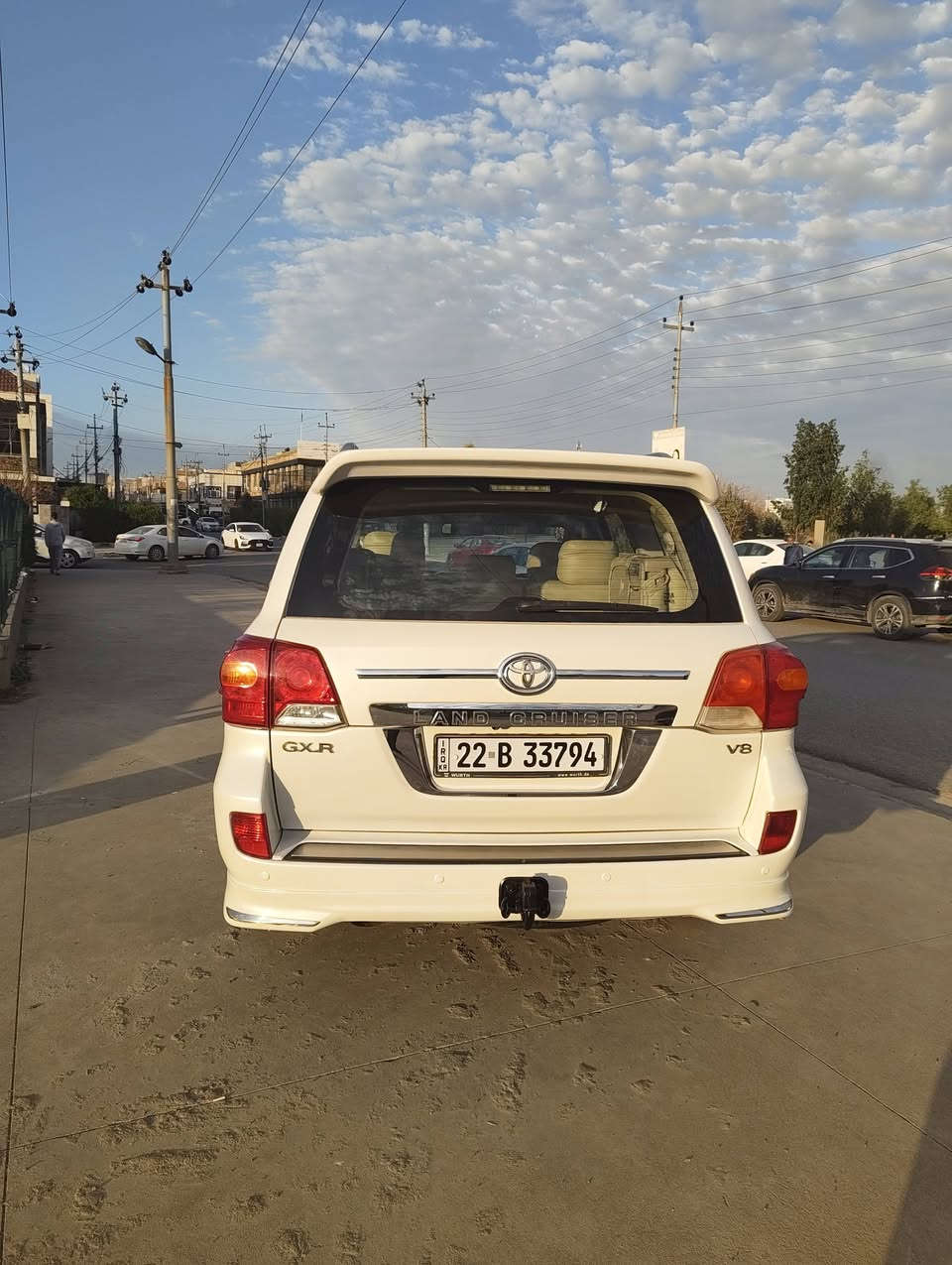 toyota land cruiser. وەنەوشە مۆدێل 2013 GX V8  4.6     
سێ جی تاعدیلە دۆسەی بستەک سبوغە
مەکینەی کرایتەوا کاسکێتی کرایتەوا 
 270 km سەیارەکی جوانە ماڵی دۆستە 
350$ مەجال 
0750 756 4797
0750 468 3357
