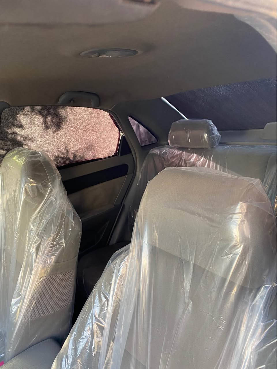 سلام عليكم
أوبترا 2010 قادسية سنوية مجددة
مكفولة كفاله عامة سيارة جديدة وعلى وضع الشركة مبدل فقط باب صدر بدون دواخل وبدون صبغ 
مكينة وكير على فحص كهربائيات تخم تايرات كله على فحص
المكان ديوانية السعر 77
استفسار *********** ديوانية, القادسية
