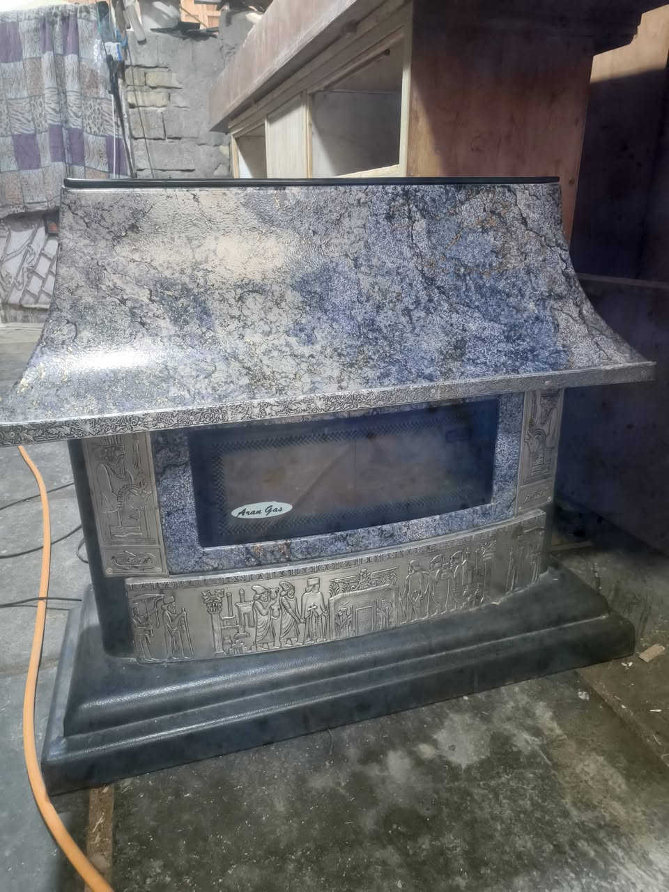 سلام عليكم صوبة للبيع فخمة مال ديوان مال شيوخ غازية تشتغل عل دبة الغاز نضافة 100بل100 سعره 125 الف وبيه مجال للطيبين عنواني عمارة الاربع سايدات مال مغربة ونهاوند قرب الدائرة مال الكهرباء رقم الهاتف ***********
