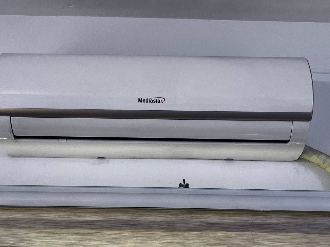 السلام عليكم سبالت مستعملة 
كري ٢طن انفيرتر نظيف نقص بس غاز  ٥٥٠ الف
كري ١.٥طن غاز ٤١٠  نظيف جدا ٤٠٠ الف
اواكس ١.٥طن نظيف  ٣٥٠ الف
توسوت ١طن نظيف جدا  ٢٥٠ الف 
ميدياستار ١.٥ طن  ٣٠٠ الف
ميديا ٢طن موديل قديم  ٢٥٠ الف
ميديا ٢طن عاطل ١٠٠ الف 
وتد ١طن  نوعيه غير معروفه نظيف جدا نوعيه غير معروفه تبريد ممتاز ١٥٠ الف
الموقع اليرموك حي الداخلية 
للاستفسار *********** يوجد واتساب
