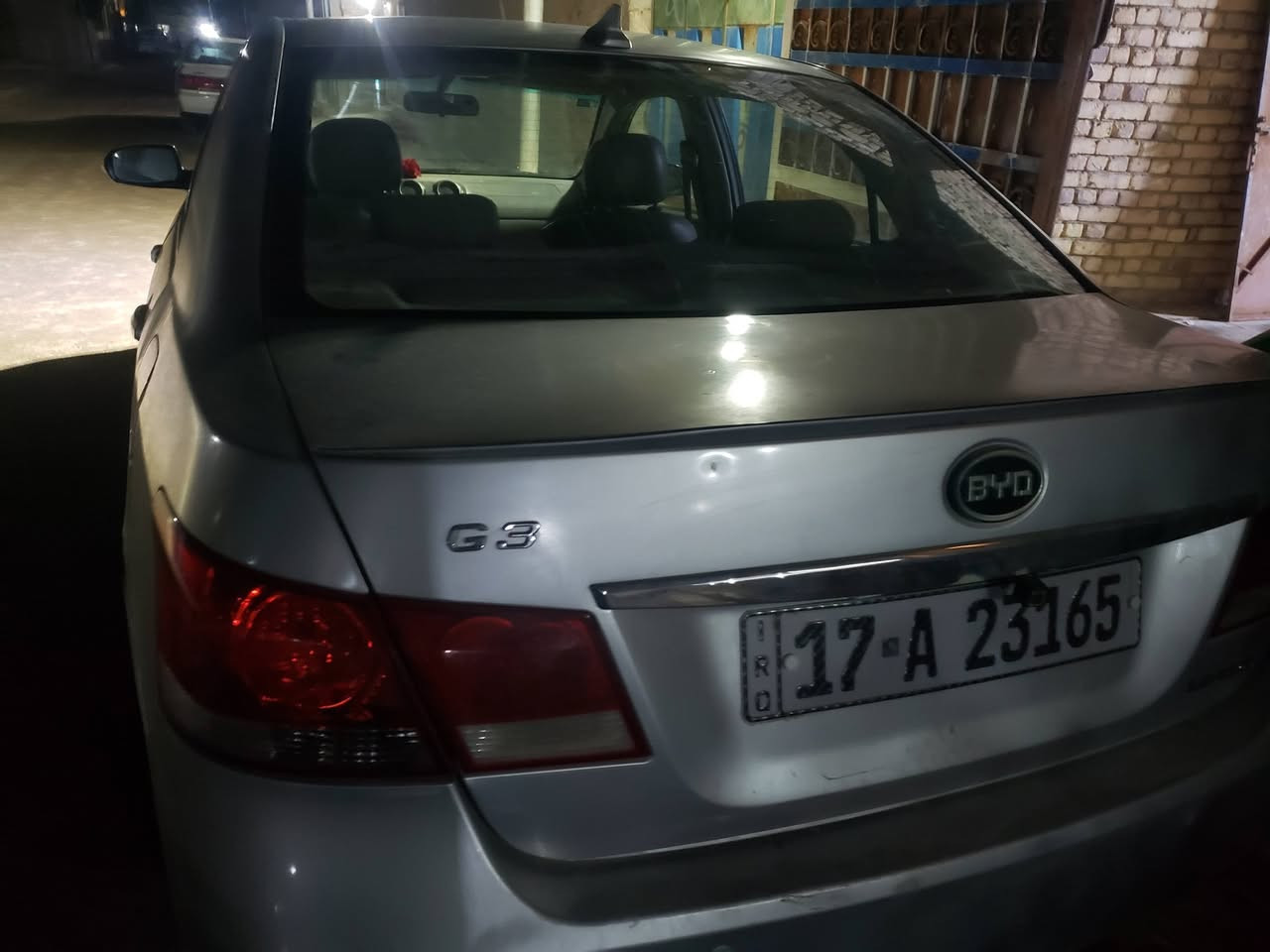 سياره بي واي دي جي 3 موديل 16 كفاله عامه مكينه وكير او مابيها اي ضربه السعر 60 وبيها مجال لشراي الاتصال برقم( ***********)
