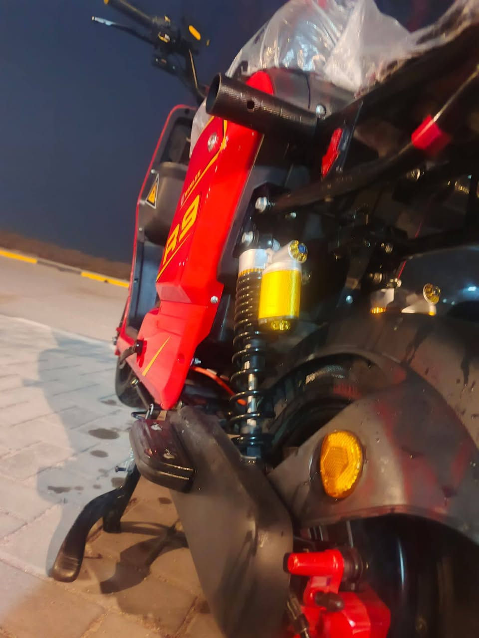 دراجه R9 مديل 2025 للبيع المكان البصره الحيانيه للتواصل واتساب ***********
