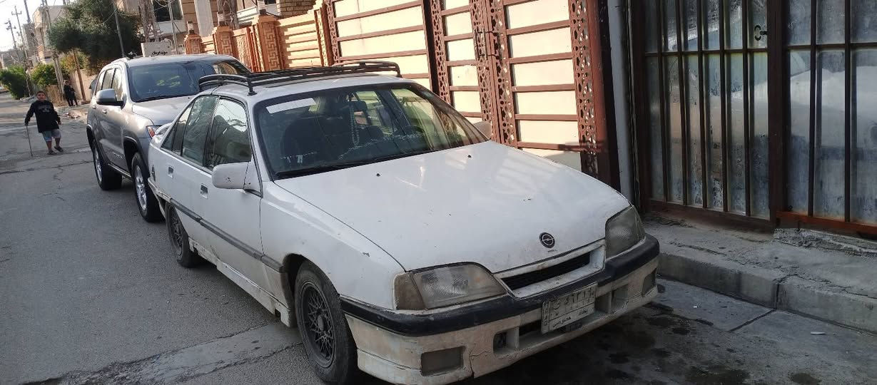 تفاصيل داخل الصوره
